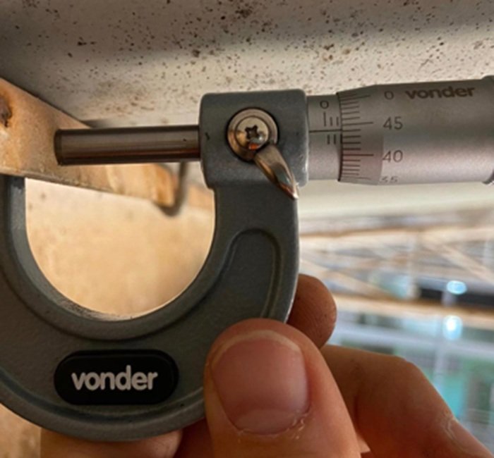 Aferição dimensional de armaduras de concreto e perfis metálicos